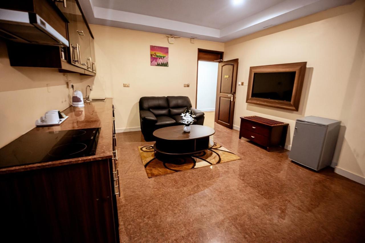 Koki Hotel Kampala Exterior photo